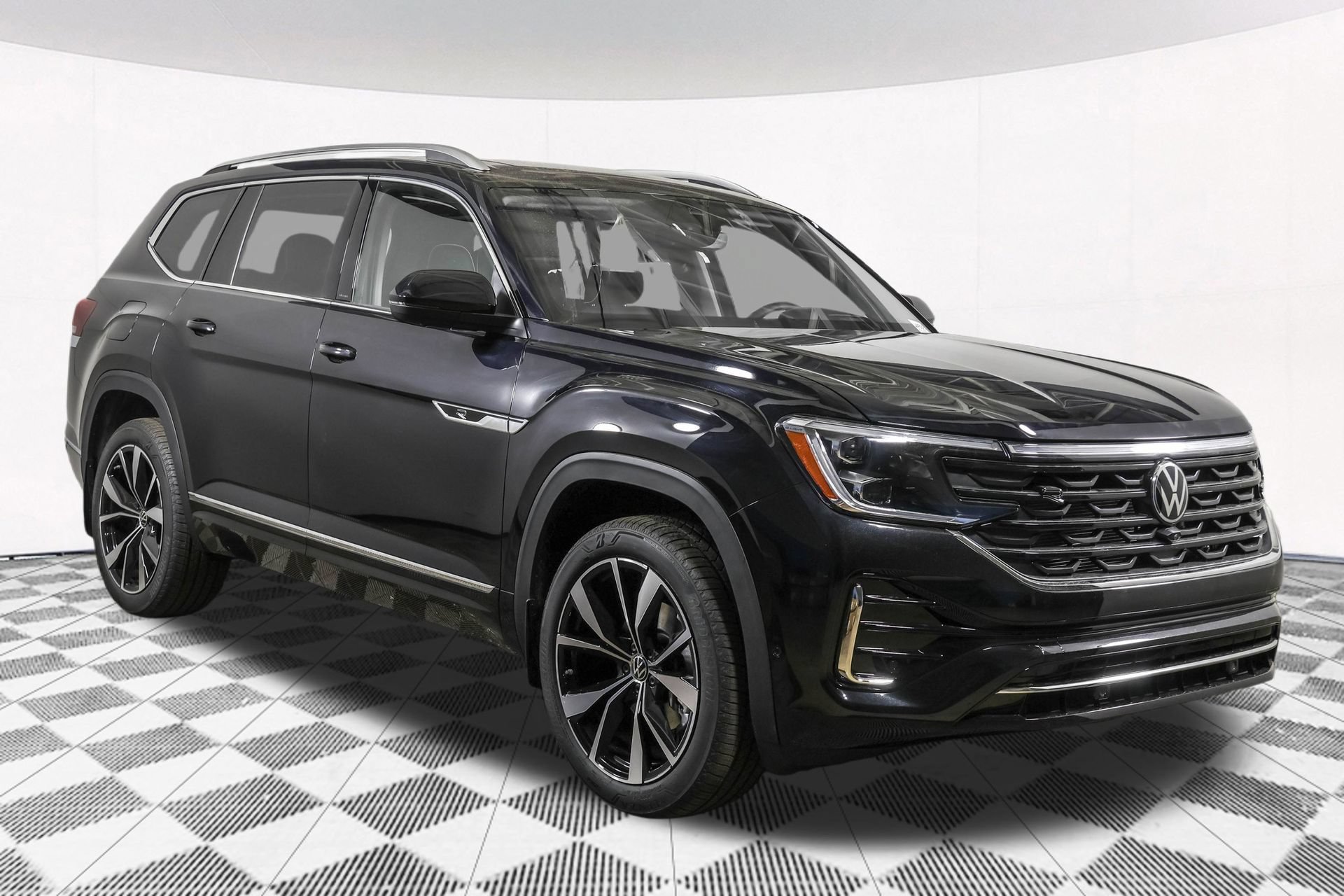 New 2026 Volkswagen Atlas SEL Premium R-Line AWD/4WD image 9