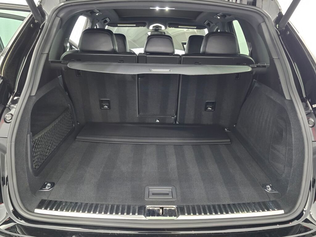 Used 2018 Porsche Cayenne image 12