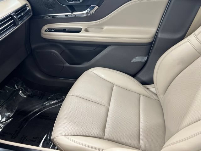 Used 2023 Lincoln Corsair AWD w/ Equipment Group 101A image 16
