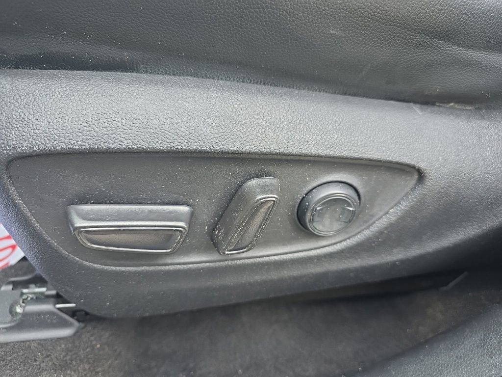 Used 2023 Toyota Highlander XLE image 21