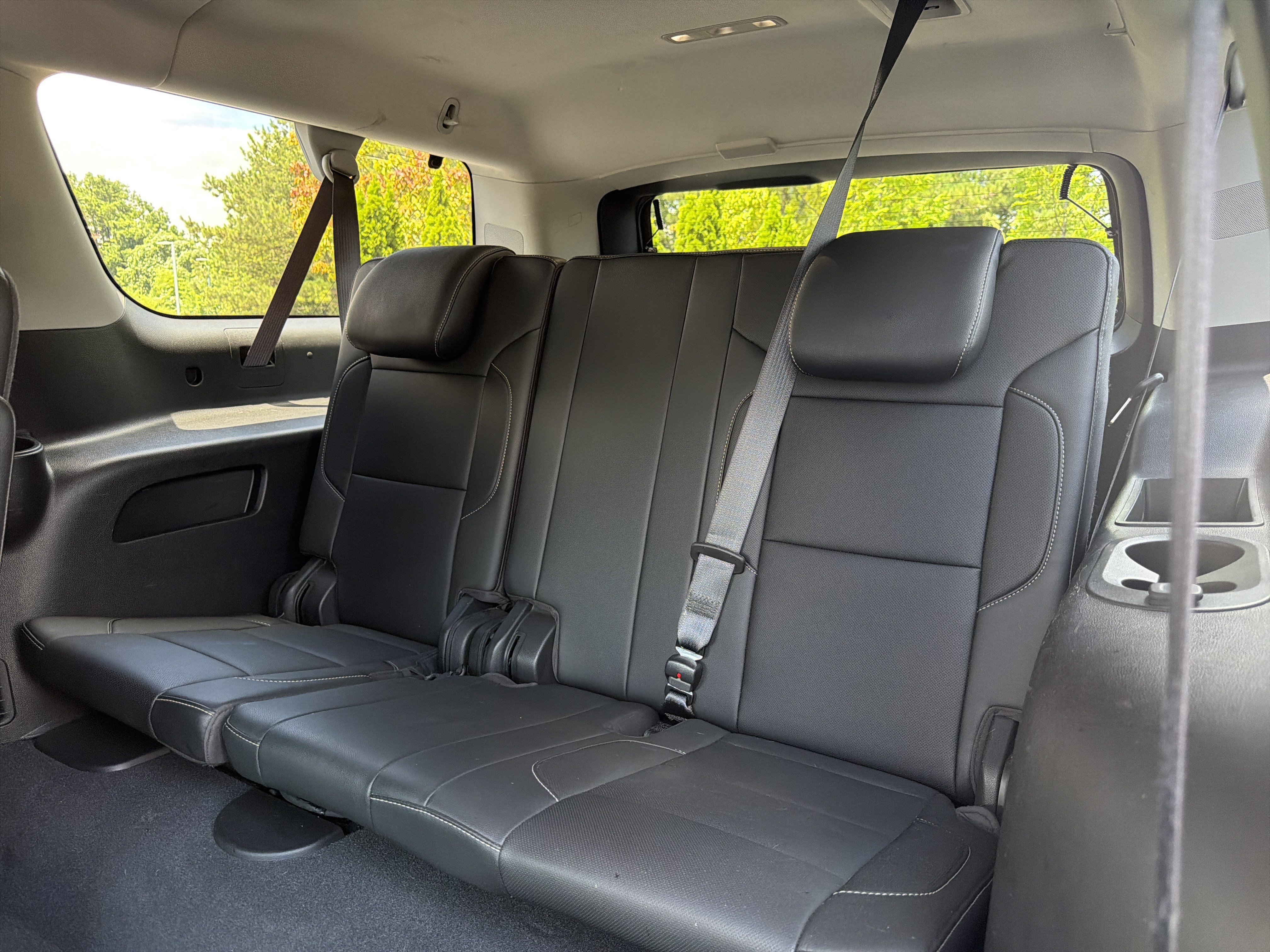Used 2019 Chevrolet Suburban Premier AWD/4WD image 9