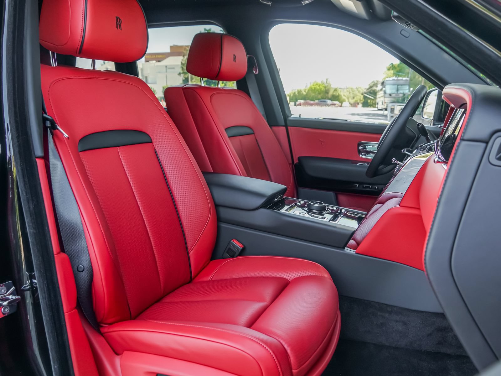 New 2026 Rolls-Royce Cullinan AWD/4WD image 31