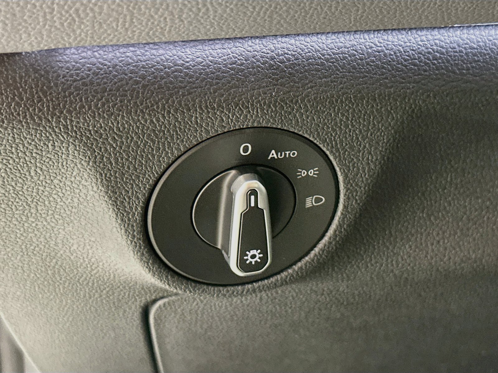 New 2027 Volkswagen Jetta GLI Autobahn FWD image 10