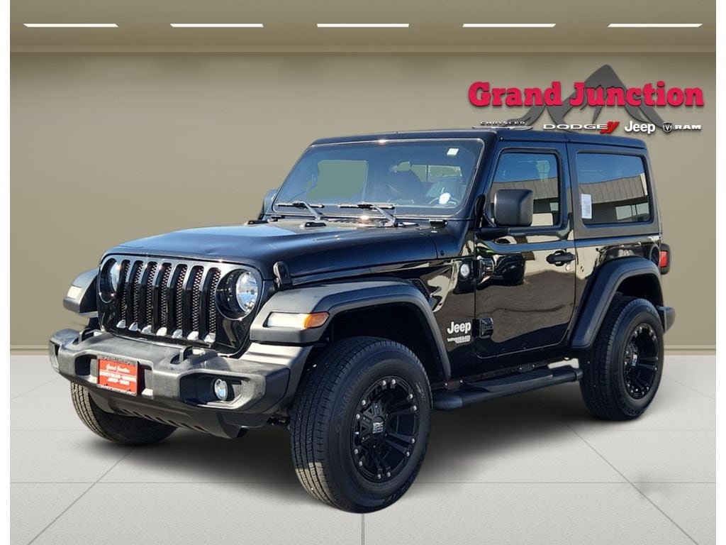 Used 2020 Jeep Wrangler Sport AWD/4WD image 2