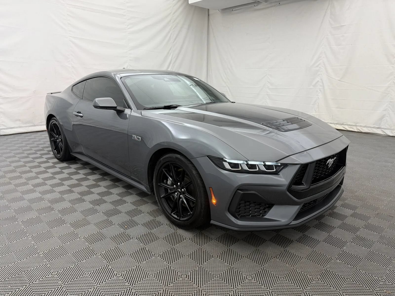 Used 2024 Ford Mustang GT Premium RWD image 4