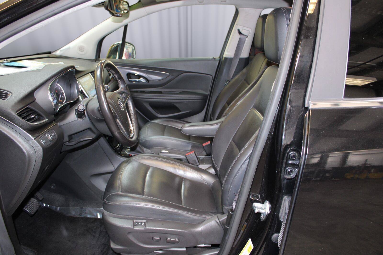 Used 2019 Buick Encore Essence w/ Safety Package II FWD image 32