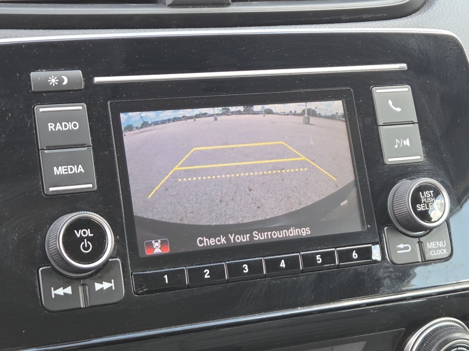 Used 2019 Honda CR-V LX image 6