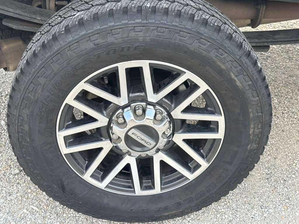 Used 2019 Ford F250 Lariat w/ Lariat Ultimate Package AWD/4WD image 11