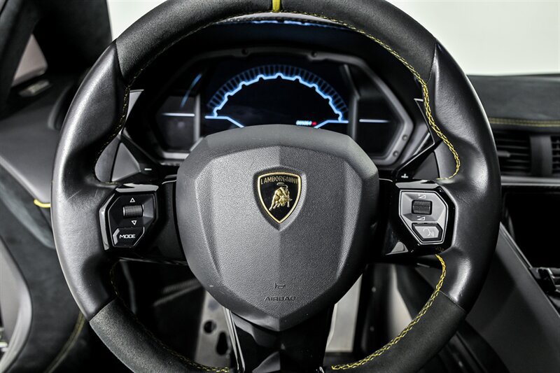 Used 2017 Lamborghini Aventador LP 750-4 Superveloce AWD/4WD image 20