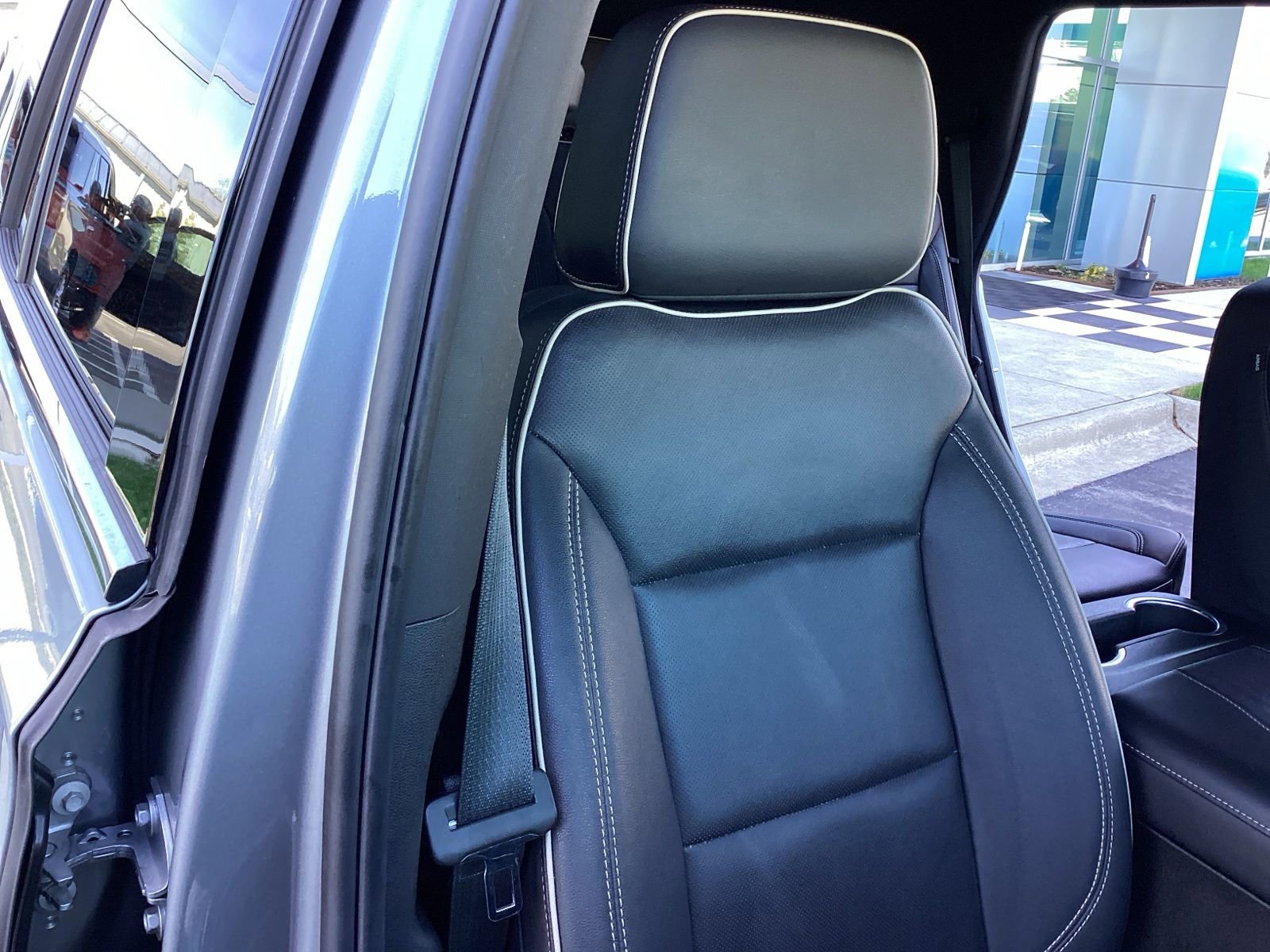 Used 2024 Chevrolet Tahoe Premier image 18