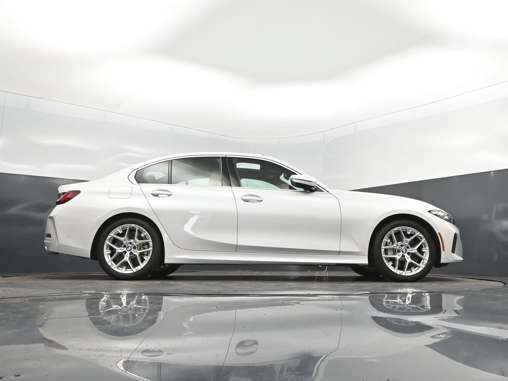 Certified 2026 BMW 330i Sedan RWD image 43