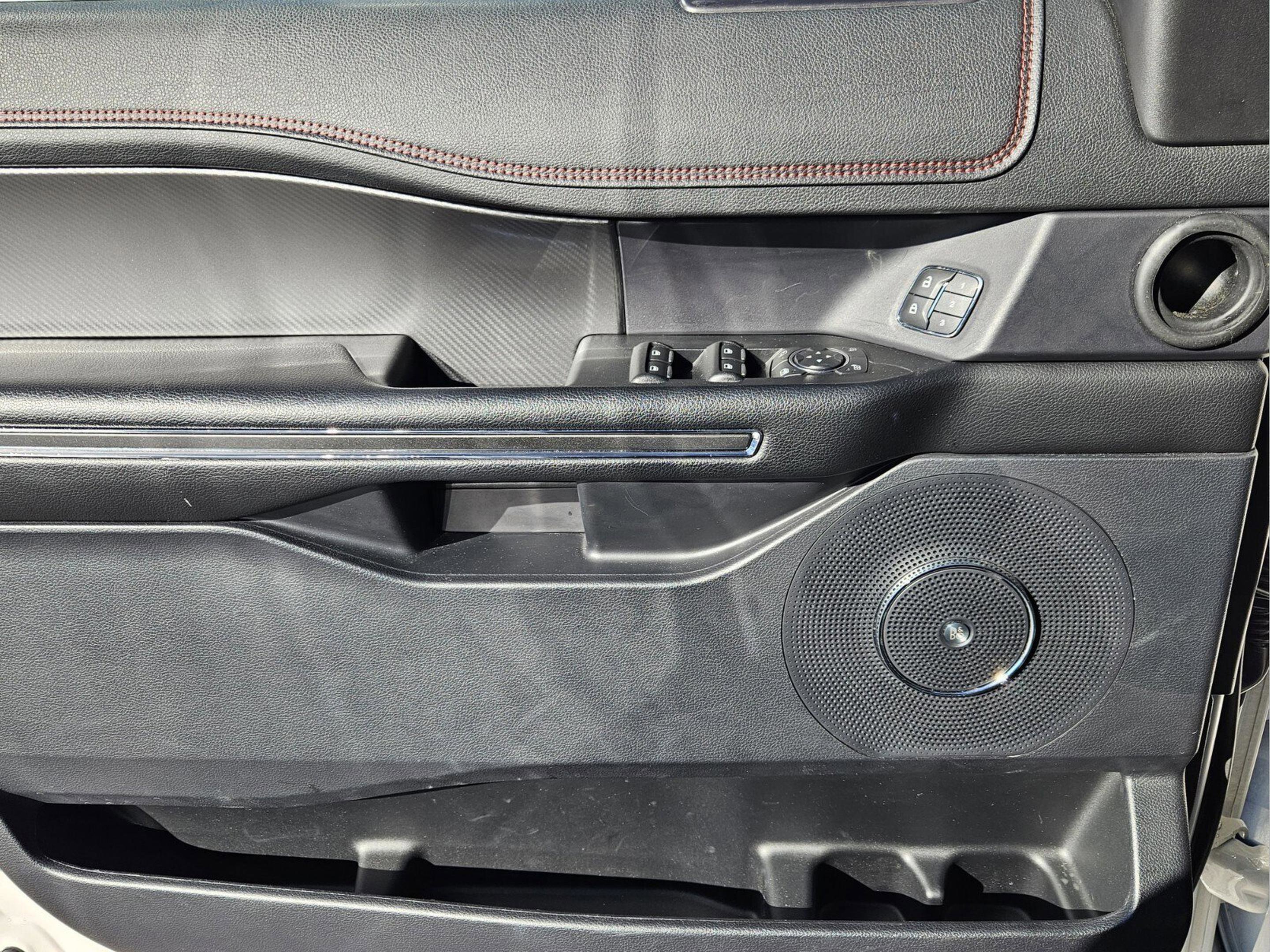 Used 2019 Ford Expedition Limited w/ Equipment Group 303A image 27