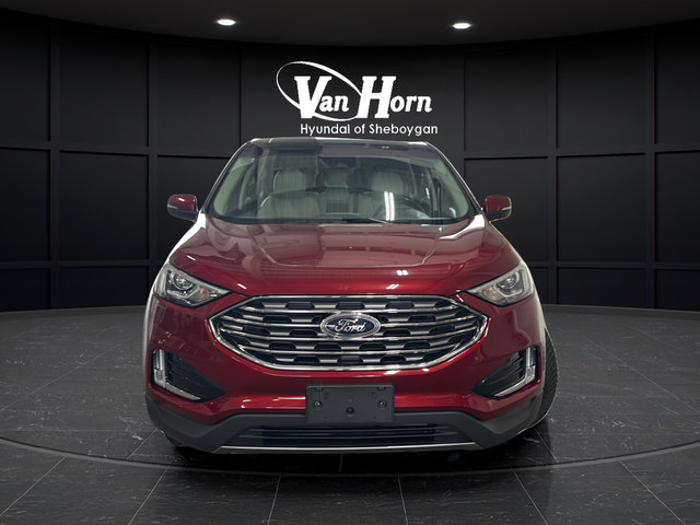 Used 2019 Ford Edge Titanium w/ Cold Weather Package AWD/4WD image 2