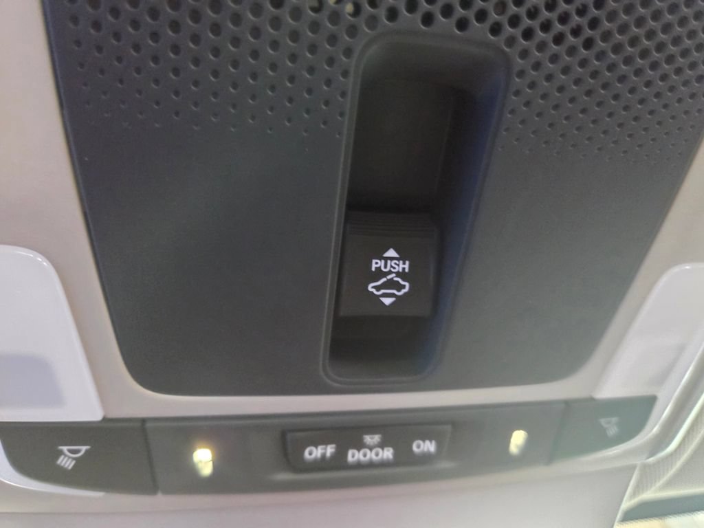 Certified 2027 Honda HR-V EX-L image 44
