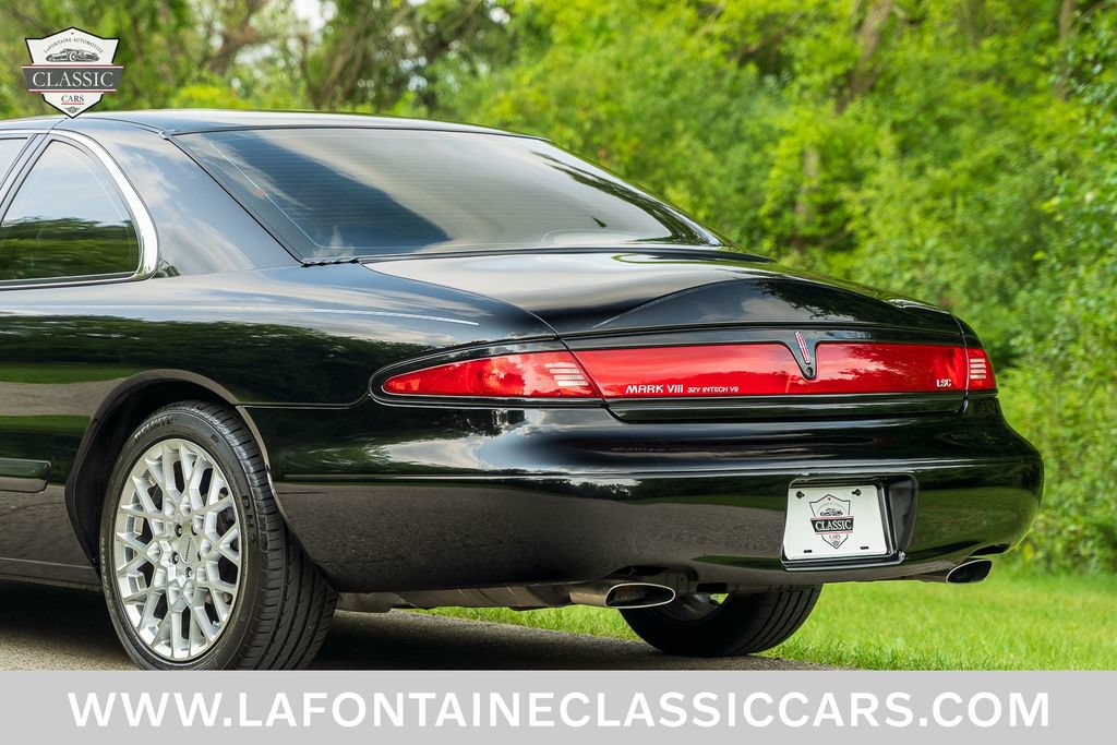 Used 1997 Lincoln Mark VIII LSC RWD image 25