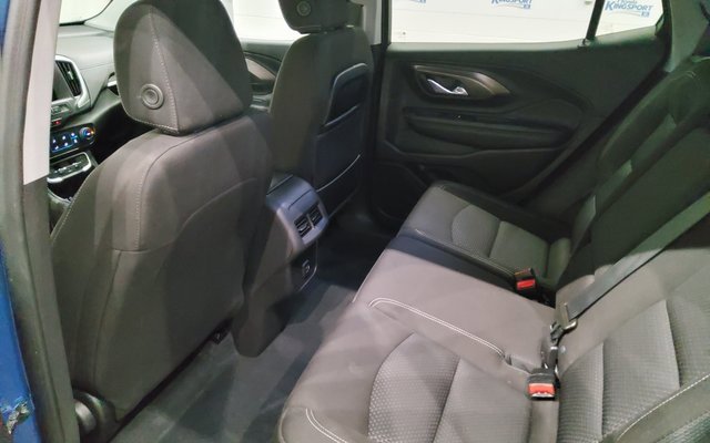 Used 2024 GMC Terrain SLE image 15