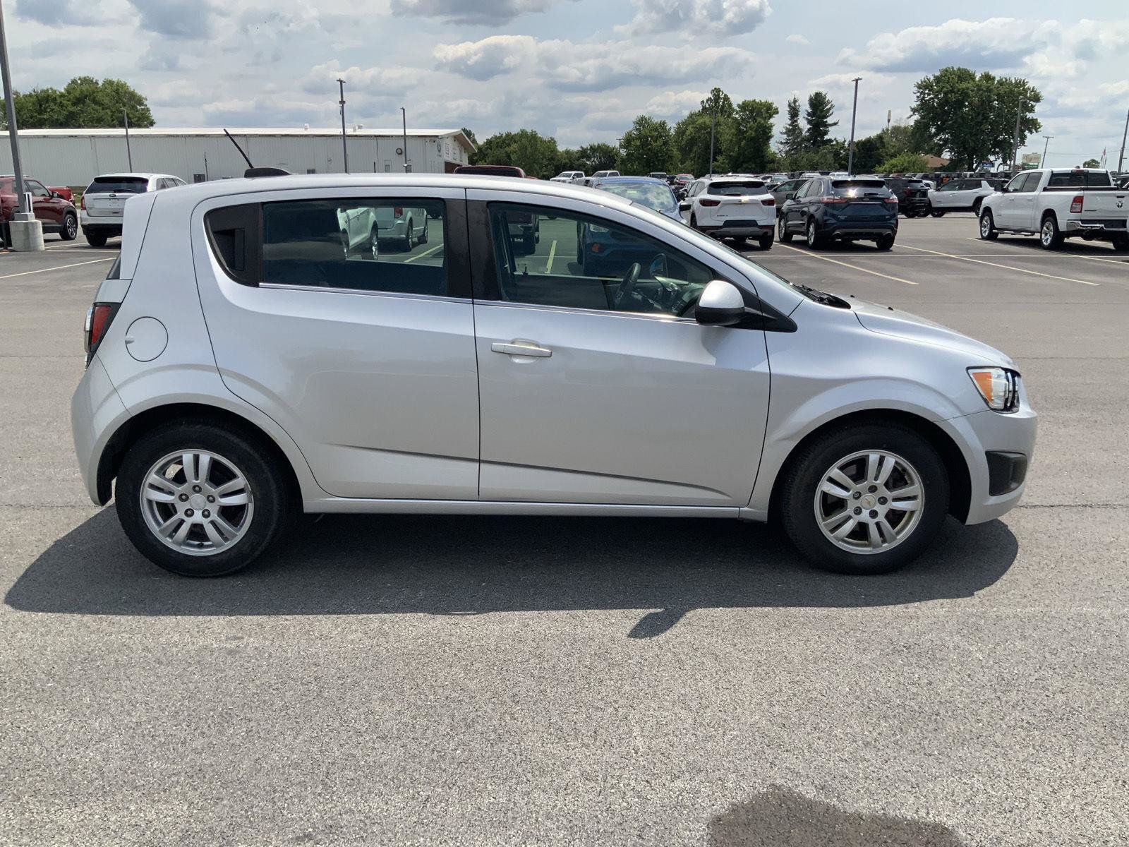 Used 2015 Chevrolet Sonic LT FWD image 13