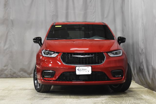 New 2026 Chrysler Pacifica Select image 5