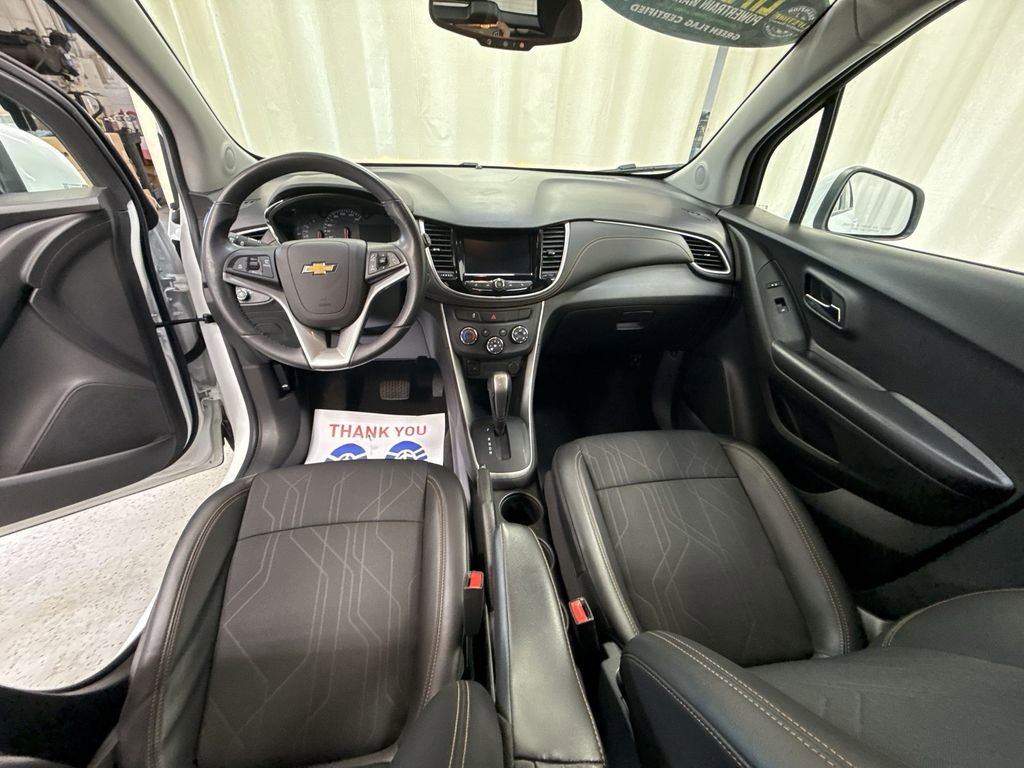 Certified 2022 Chevrolet Trax LT w/ LT Convenience Package image 28