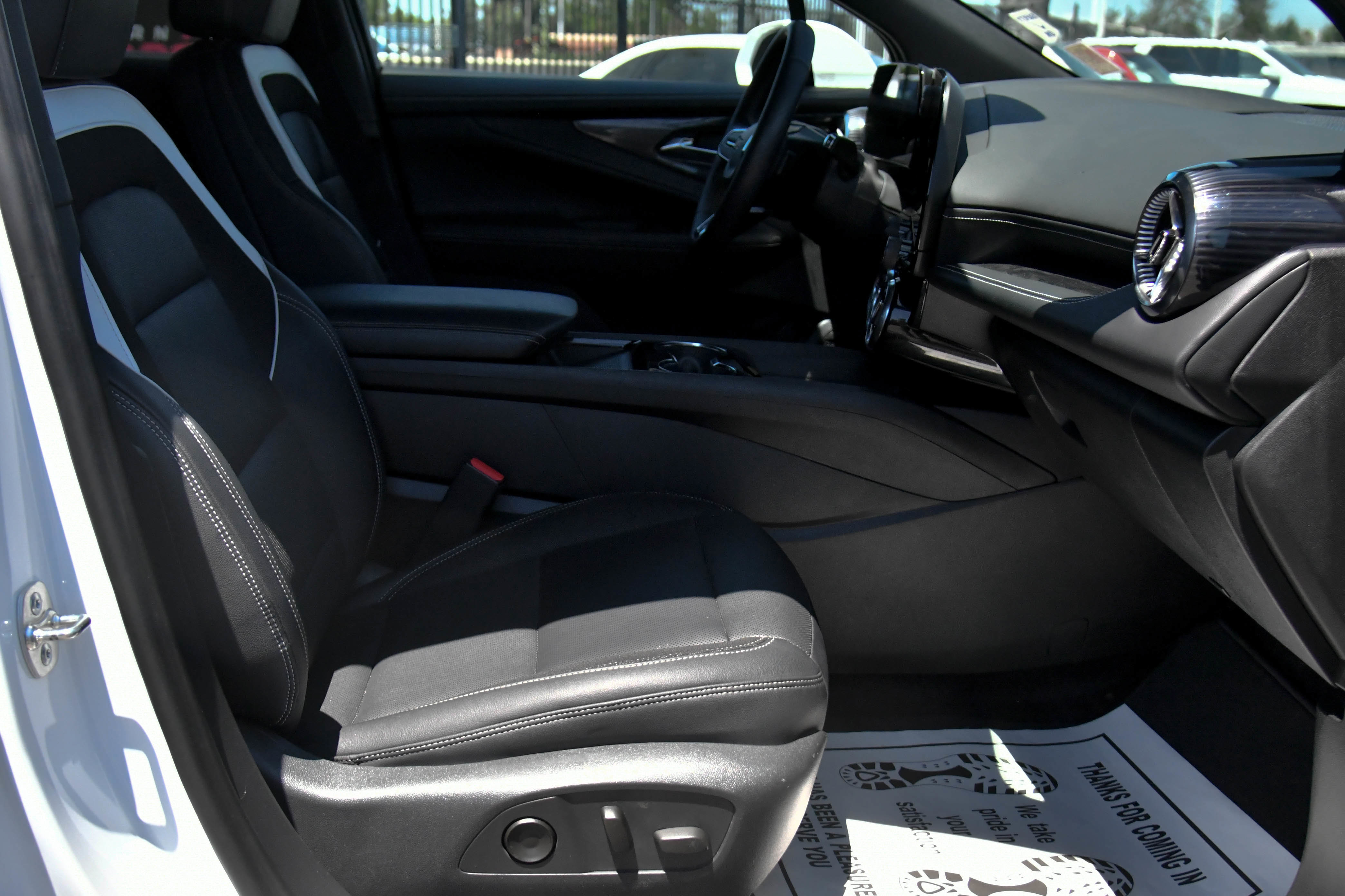 Used 2024 Chevrolet Blazer EV LT AWD/4WD image 54