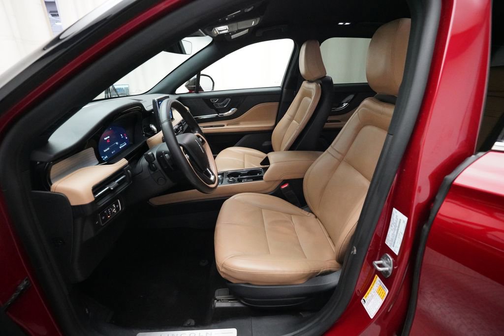 Used 2022 Lincoln Corsair Reserve w/ Elements Package image 7