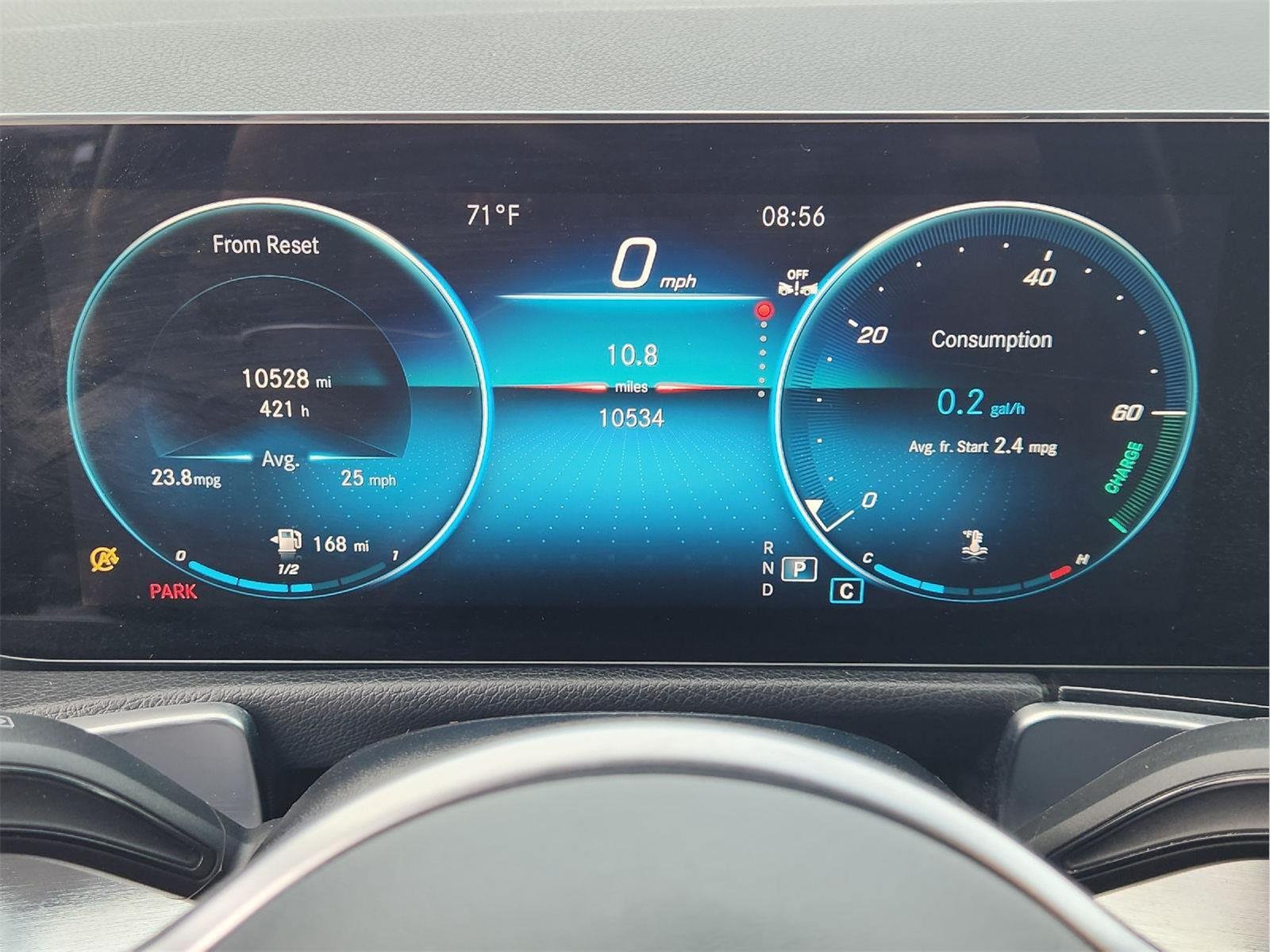 Used 2023 Mercedes-Benz GLB 250 4MATIC w/ Premium Package image 16
