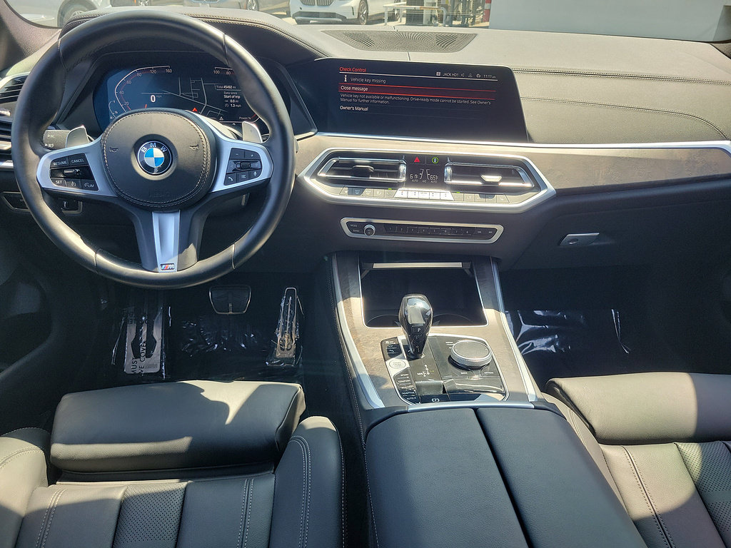 Used 2022 BMW X5 sDrive40i w/ M Sport Package RWD image 9