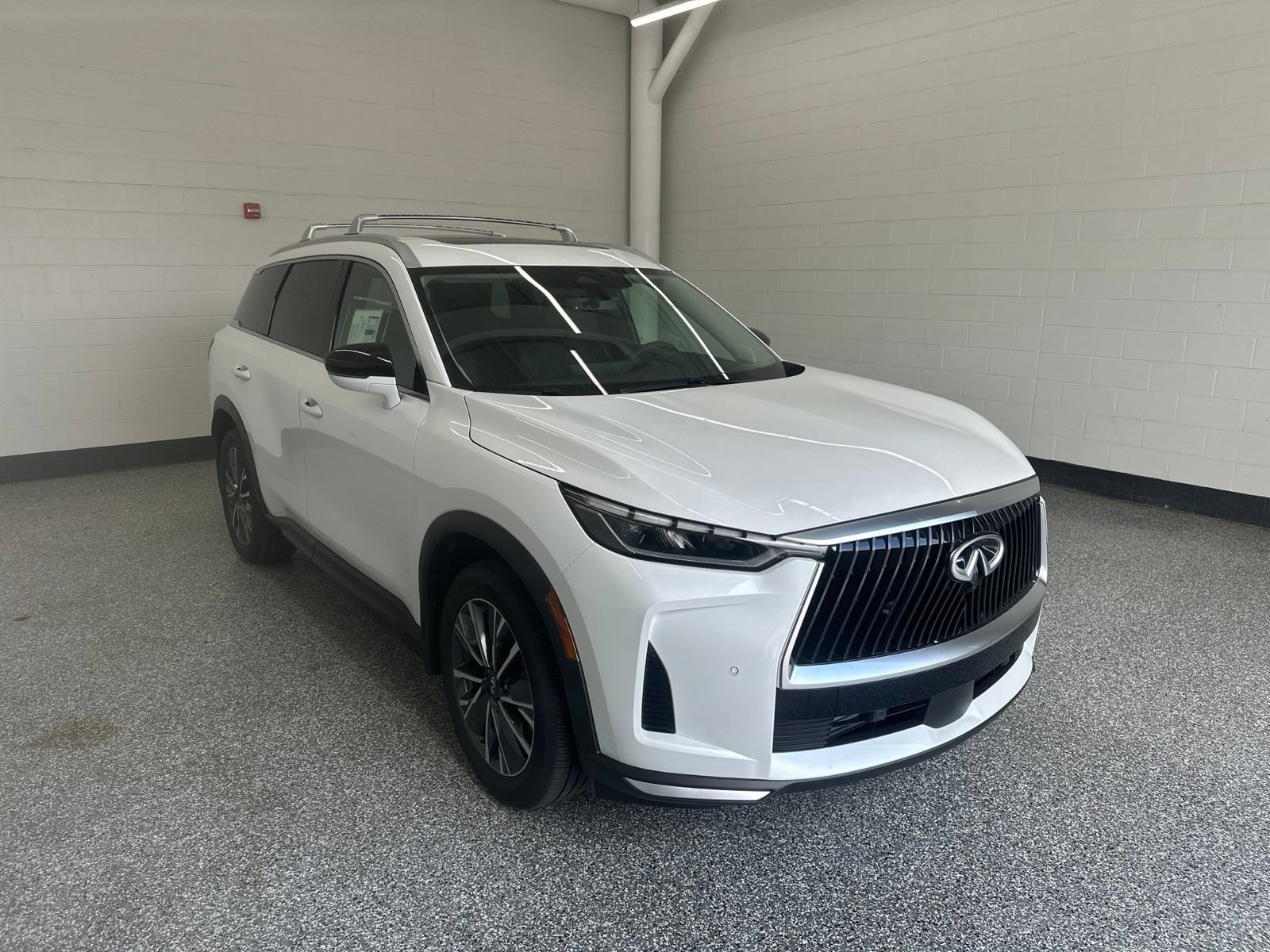 New 2027 INFINITI QX60 Luxe w/ Cargo Package AWD/4WD image 4