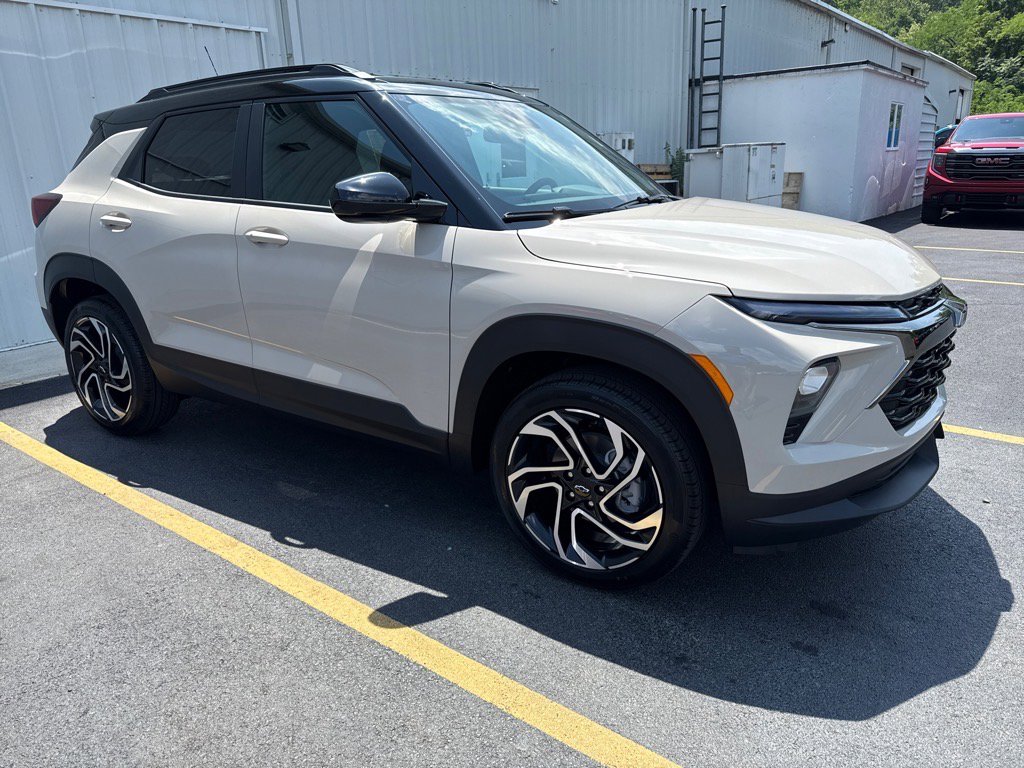 New 2026 Chevrolet TrailBlazer RS w/ Convenience Package image 3