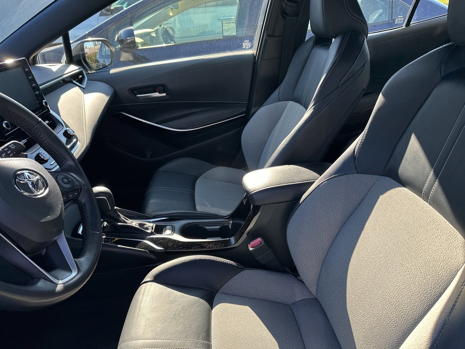 Used 2022 Toyota Corolla XSE image 7