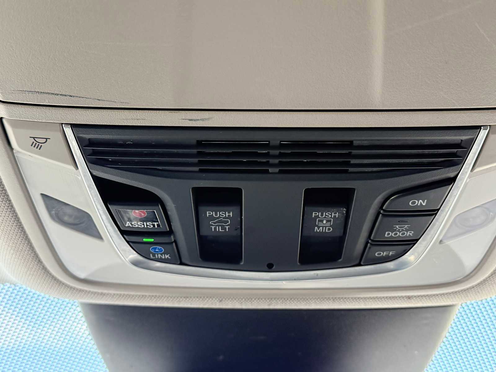 Used 2023 Acura MDX SH-AWD image 33