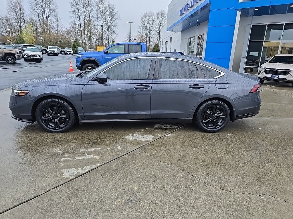 Used 2023 Honda Accord LX image 2