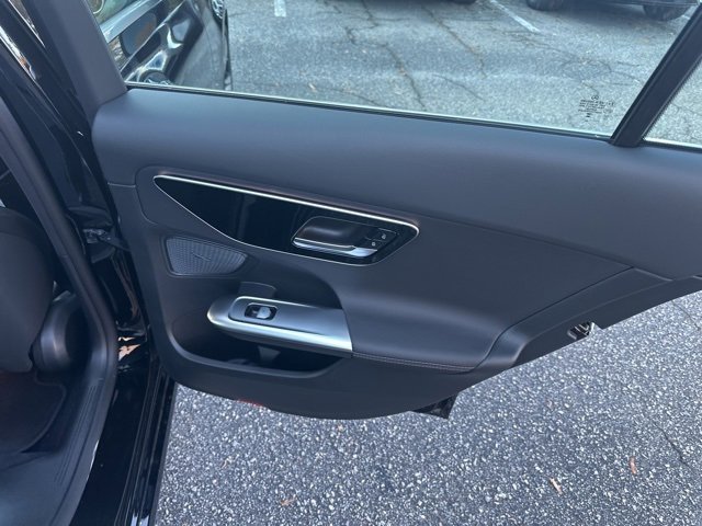 Used 2025 Mercedes-Benz C 300 Sedan image 17