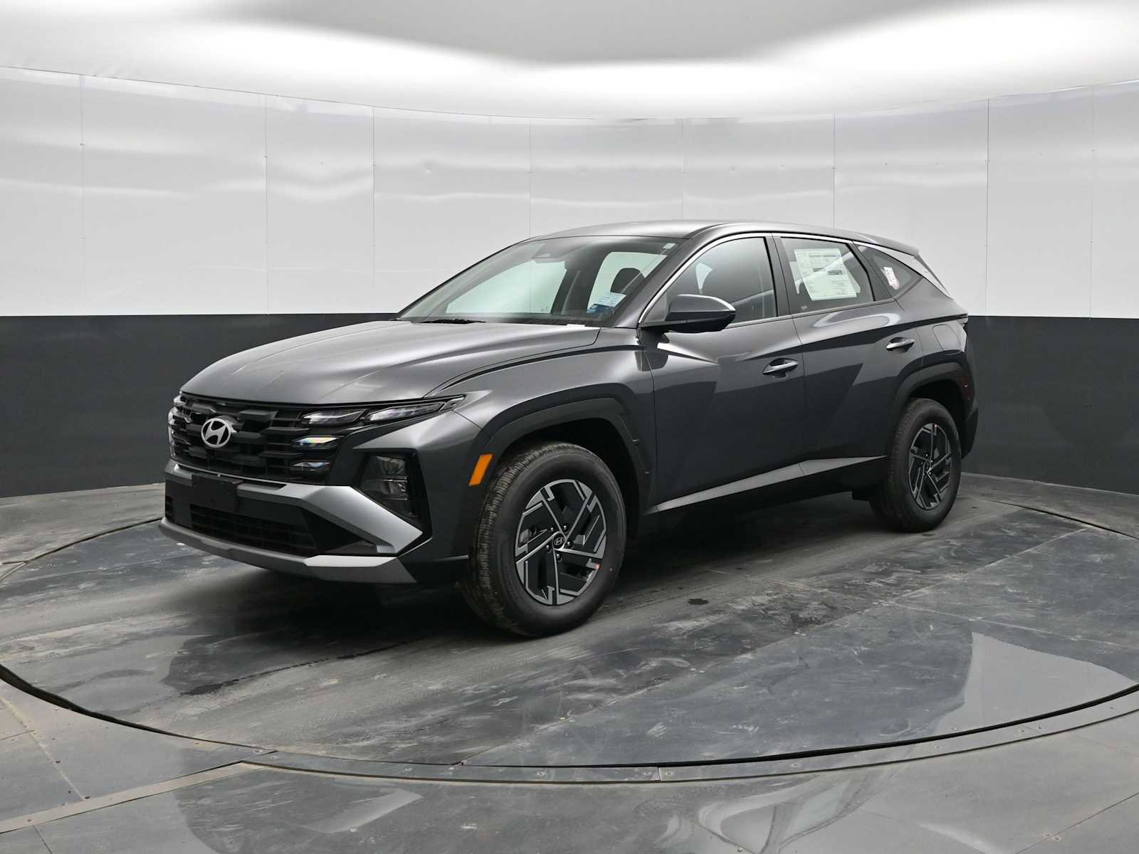 New 2026 Hyundai Tucson Blue SE image 1