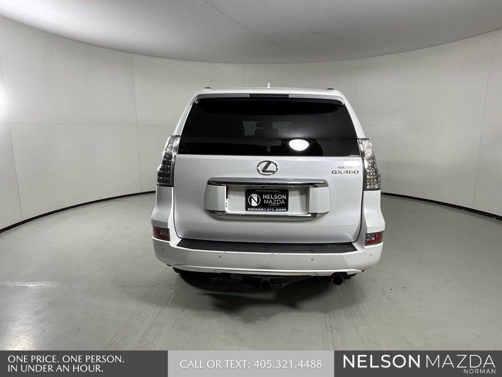 Used 2014 Lexus GX 460 image 9