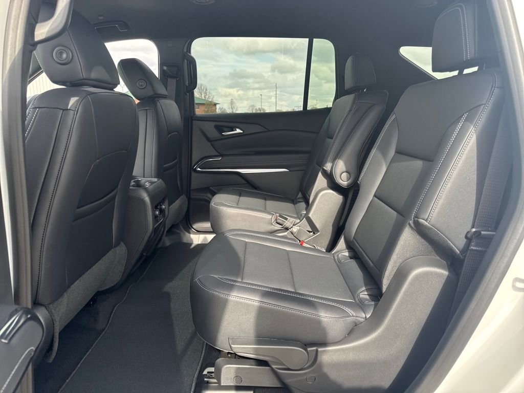 New 2026 Chevrolet Traverse LT w/ Midnight/Sport Edition image 11