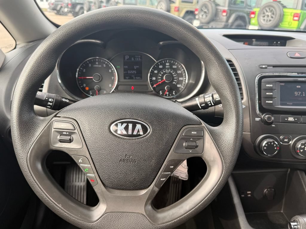 Used 2017 Kia Forte LX FWD image 21