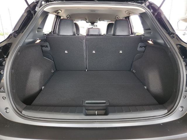 Certified 2025 Nissan Kicks SR FWD image 13