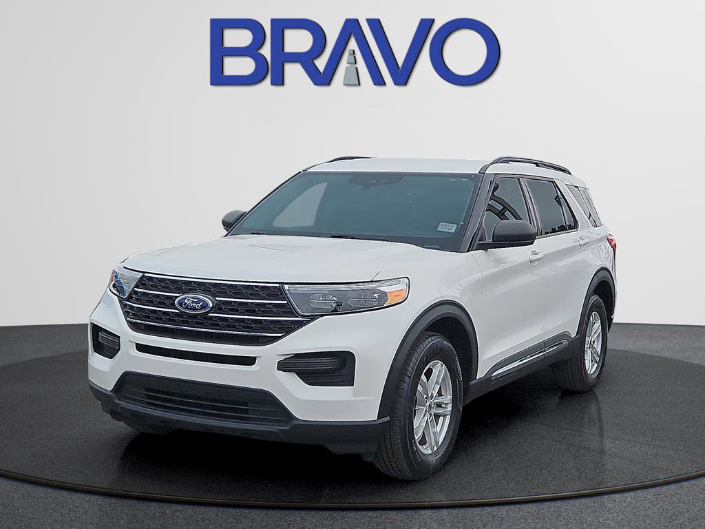 Used 2024 Ford Explorer XLT w/ Class IV Trailer Tow Package image 1