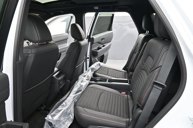 New 2026 Nissan Pathfinder Rock Creek w/ Rock Creek Premium Package AWD/4WD image 10