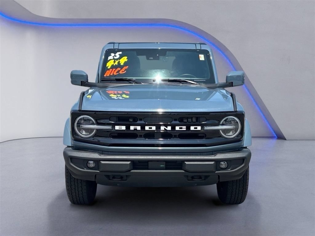 Used 2025 Ford Bronco Outer Banks AWD/4WD image 8