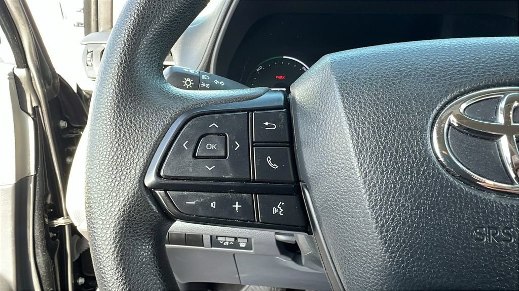 Used 2024 Toyota Sienna LE image 26
