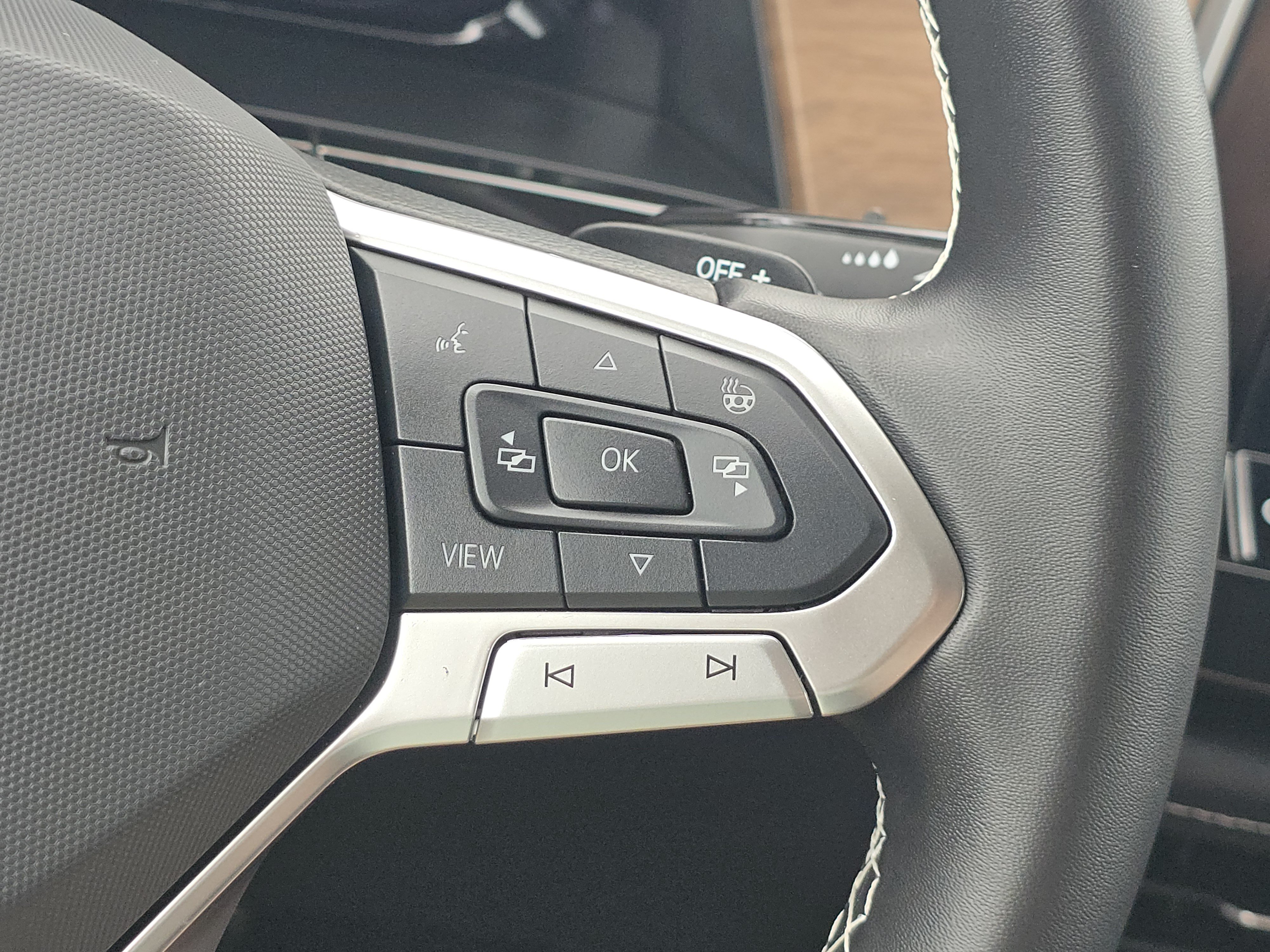 Certified 2026 Volkswagen Atlas SE AWD/4WD image 26