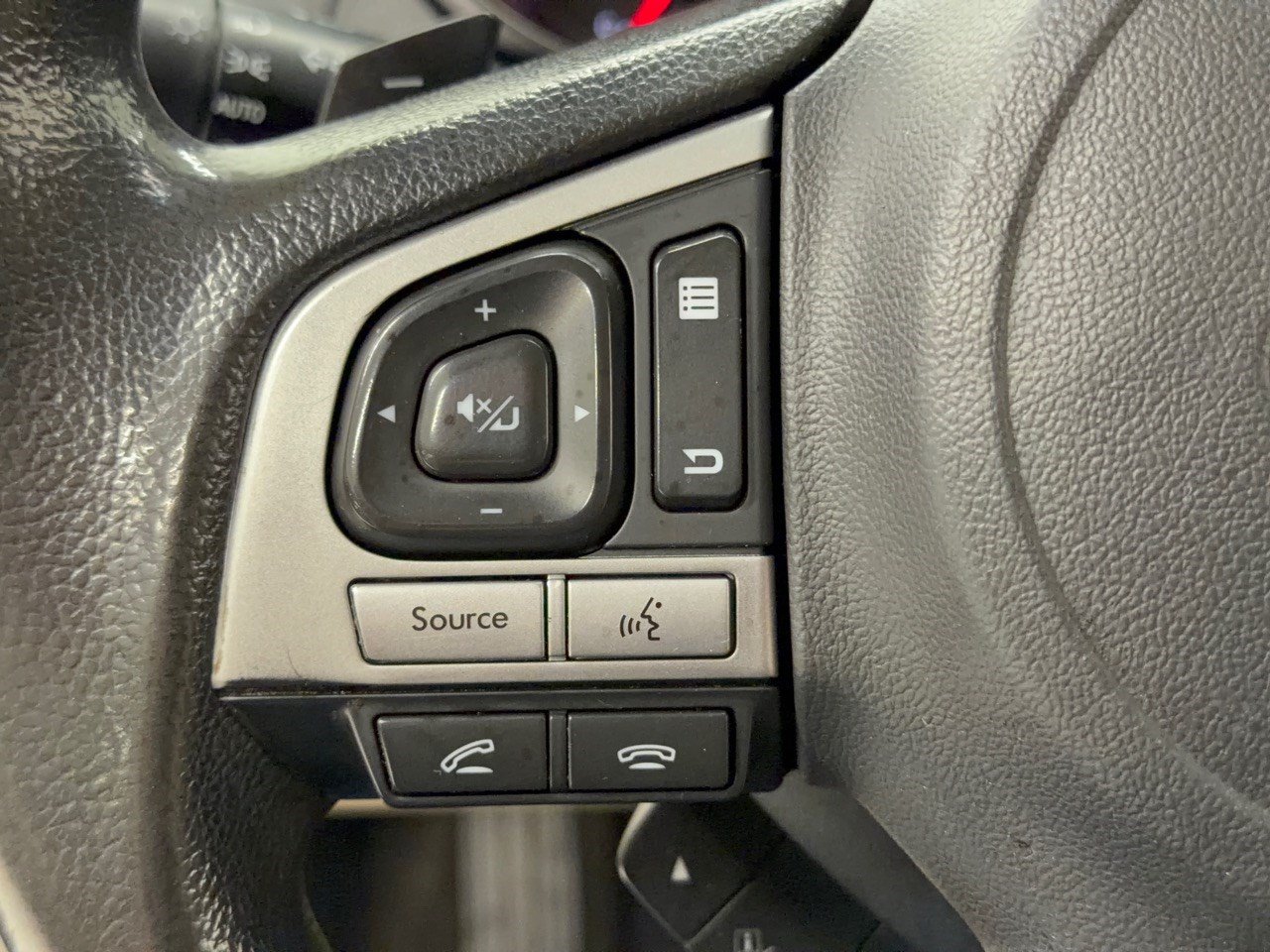 Used 2016 Subaru Legacy 2.5i AWD/4WD image 18