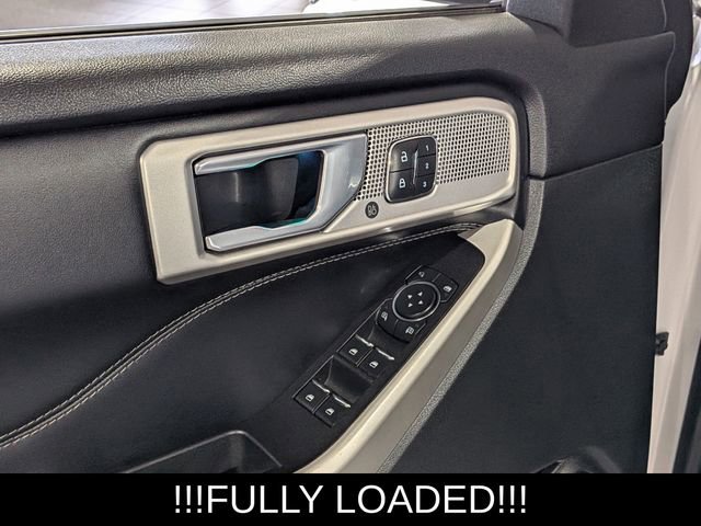 Used 2022 Ford Explorer Limited AWD/4WD image 16