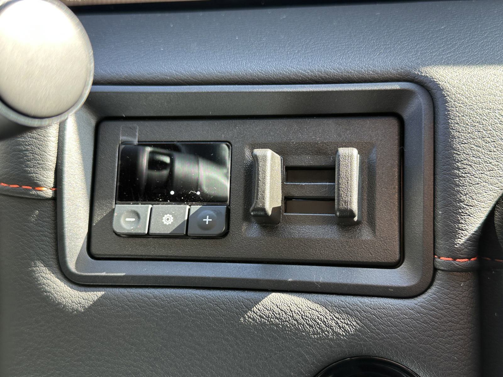 New 2025 Nissan Armada PRO-4X image 33