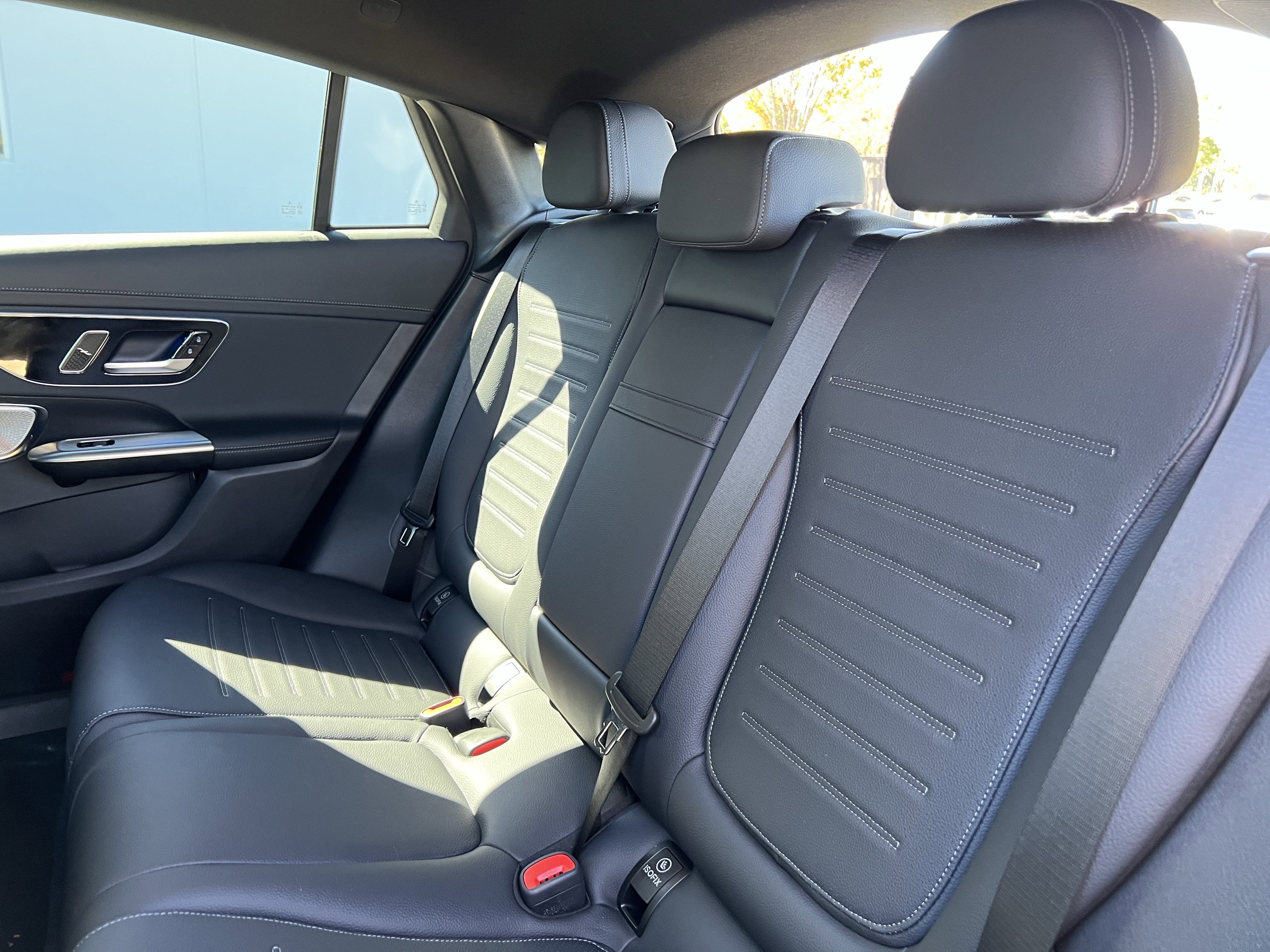 Certified 2024 Mercedes-Benz GLC 300 4MATIC w/ AMG Line image 33