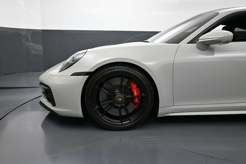 Certified 2024 Porsche 911 Carrera GTS RWD image 12