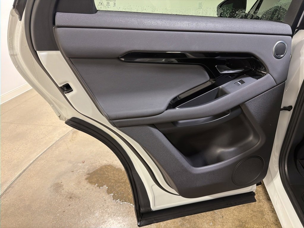 Used 2024 Land Rover Range Rover Evoque S image 20