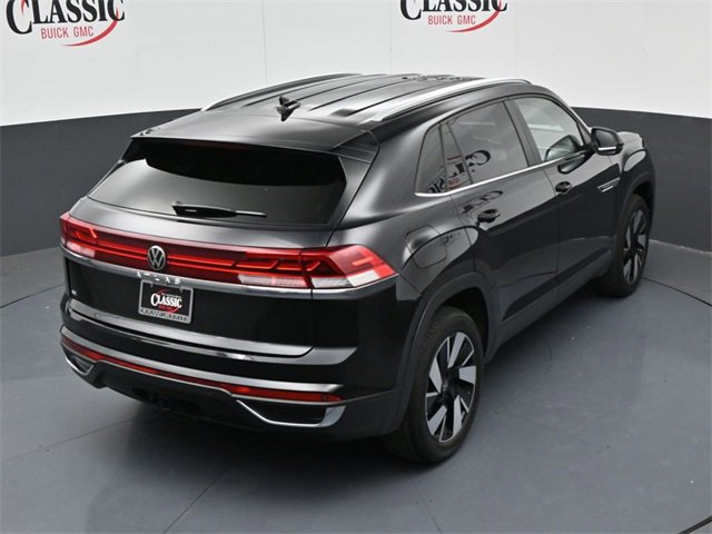 Used 2025 Volkswagen Atlas Cross Sport SE image 23